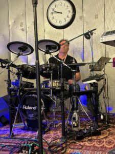 Gruppo musicale ticinese, cover band, pop, dance, rock, musica dal vivo, band, concerti dal vivo, eventi musicali, esibizioni musicali